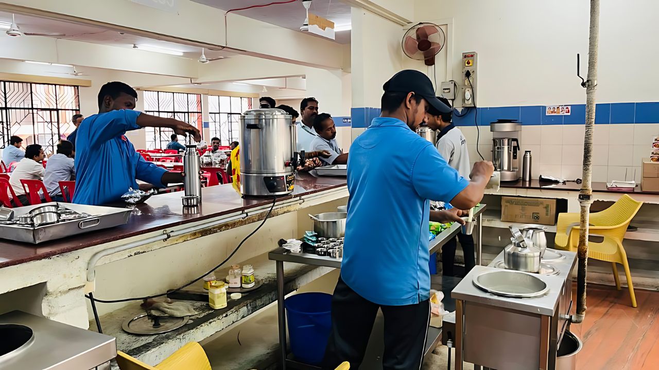 Income Tax Canteen Attendant Vacancy 2024: Great Opportunity for 10th Pass, No Exam, Only a 5-Minute Test! 1 Income Tax Canteen Attendant Vacancy